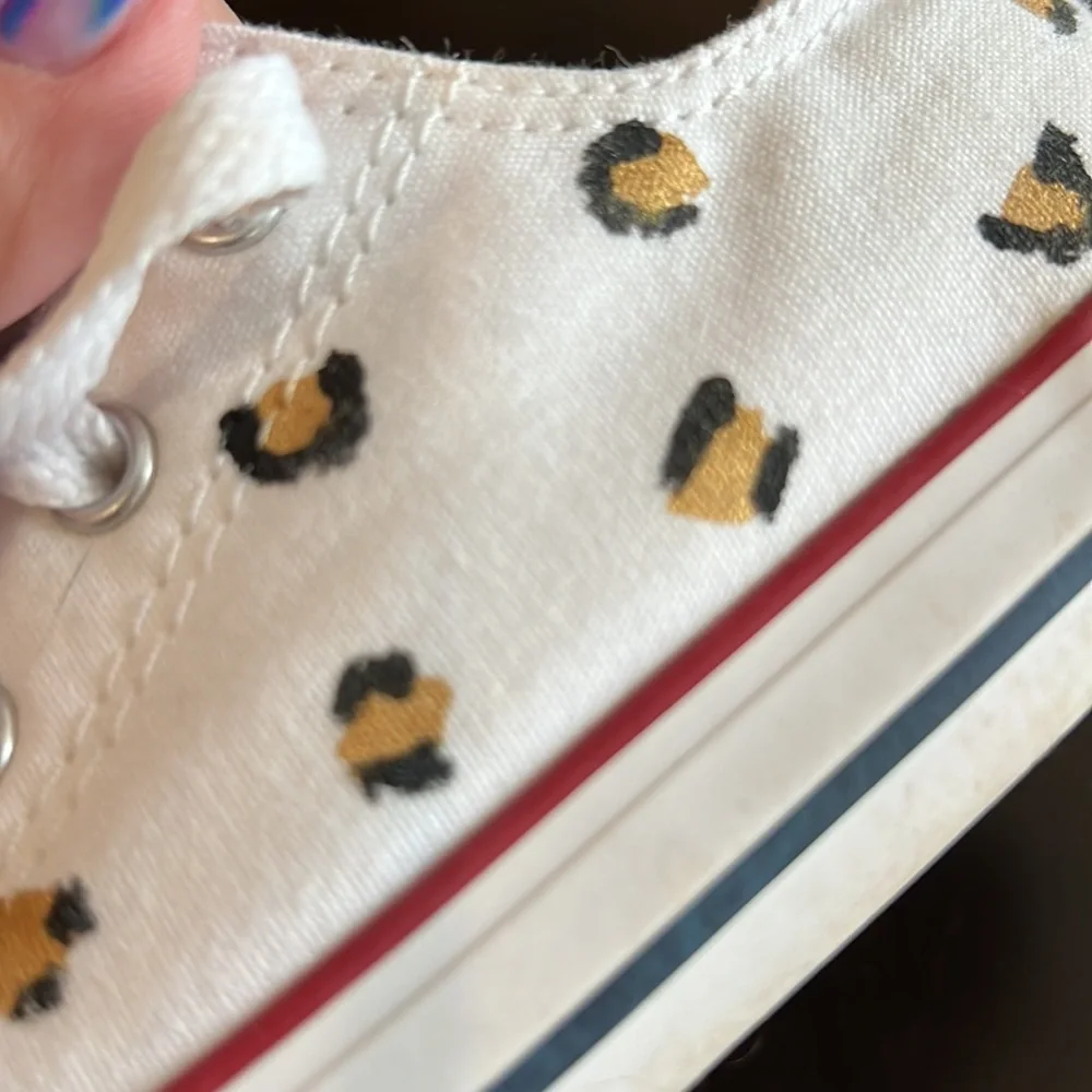 Converse sneaker size 9 hand painted with cheetah spots and crystals - worn once